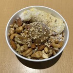 H's CREAM/LION TEA - 料理写真: