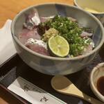 丸新 - 「アジたっぷり丼」(税込1,880円)