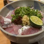丸新 - 「アジたっぷり丼」(税込1,880円)