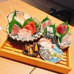 貝・刺身専門店 しらはら 横浜金港町 - 