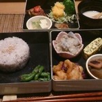 サクラヤプラスムスビヤ - 季節のお重ランチ 1600円