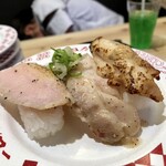 スシロー - 肉３巻もり　2/9のニンニク塩だれ　豚トロ、豚カルビ、グリルチキン