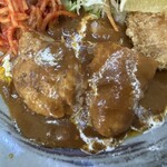 キッチン彩 - 日替わりセットのビーフカレーソースの煮込みハンバーグ