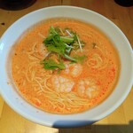 麺屋Oggi - 料理写真:海老のトマトクリーム麺(ストレート麺)