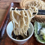 吟八亭 やざ和 - 軽く汁をつけて 手繰ります 美味‼️