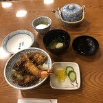 のれんと味 だるま料理店 - 