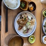 八海山みんなの社員食堂 - 