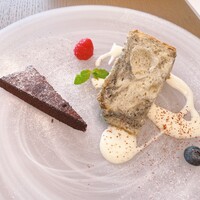 COLONIAL BEACH 横浜ハンマーヘッド - 