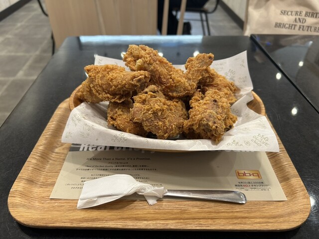 bb.q Olive Chicken Cafe Hiruzuoku Tokushige Gardenzu Ten photo 2