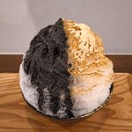 京の氷屋 さわ - 氷の口溶けが良く、素材の香り、風味を活かした、ミルクベースの黒ごまシロップと白みつベースの塩きなこシロップが氷に絡めると相性が良く、ほどよい甘さでめちゃめちゃ美味しかった～!!( ^o^)ﾉ