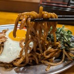 横浜焼きそばセンターまるき - リフト