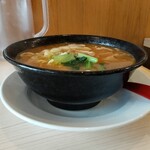 ワンタンメンの満月 - スタミナワンタンメン