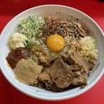 マシマシらーめん物語はここから始まるのだ。 - スペシャルまぜそば 1400円/特製魚粉 100円