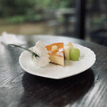 山ぼうし - 国産檸檬の焼きチーズケーキ