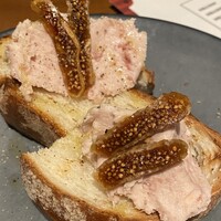 ピッツェリア&トラットリア ゴンゾ 目黒店 - 生ハムとクリームチーズといちじく