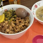 帆帆魯肉飯 - 