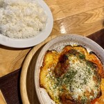 食堂うさぎや - 料理写真:鶏もも肉のオーブン焼き