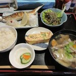 おいしい台所12カ月 - さんま塩焼き定食1,000円