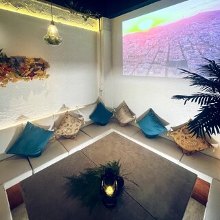 全席ソファの『ラウンジフロア』には半個室もあります☆彡