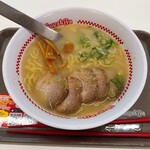 スガキヤ - 料理写真:肉入ラーメン 530円