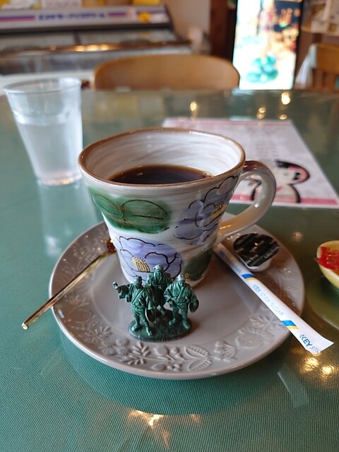 木地ひきのいっぷく屋 白石 &ndash; 弥治郎こけし村の食堂