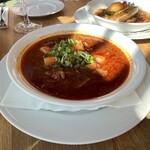 「ミシュカ」キッチン＆バー - こちらが有名な？グヤーシュ　所謂スープかな？美味しかった♪