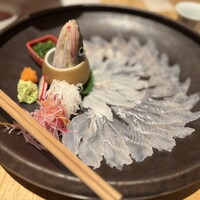 対馬のどぐろとイカ活き造り 博多 魚蔵 都ホテル店 - 