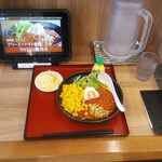 8番らーめん - クリーミートマト唐麺（＋コーン＆とろけるチーズ）　