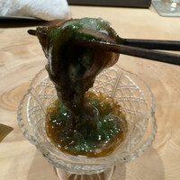 鮨 若尊 - 沖縄もずく、もずく酢、箸上げ