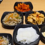 やさい村大地 - ４種類の韓国オカズ