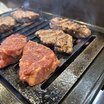 ハラミ家 笑源 - 食べ放題のハラミ