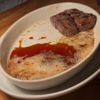 カルネジーオ イースト - 