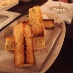 ワインと串揚げ こぱん - ガーリックトースト