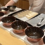 銀座 しのはら - 胡麻豆腐投入中
