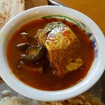 インディアン・レストラン　ロタ - サバとナスのカレー