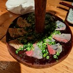 貝と魚と炉ばたのバンビ - 刺身のスモーク　(店オススメ)
