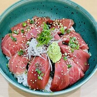 懐石料理 三島屋 - 一階マグロ漬け丼小鉢・味噌汁・ガリ付き2,500円