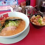 ラーメン山岡家 - 料理写真: