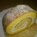 パティシエ エス コヤマ - コヤマロールじゃないロールケーキ