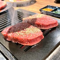 黒毛和牛ヘレ肉専門店 炭火焼肉 りきちゃん 北浜店 - 