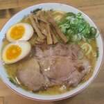 濃厚鶏そば（￥930）