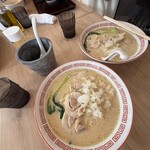 濃厚鶏白湯拉麺いし田 1号店 - 