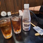 菊屋 - 焼酎麦ウーロン割一杯目、ウーロン茶