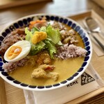 トラスホーム カフェ - 美しいカレー　エビカレー・チキンカレー・ポークダルカレー