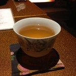 旬房まんぷく - まずはお茶