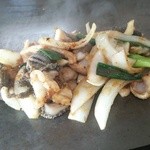 ホルモン1.5人前 中飯 1270円