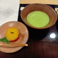 菊乃井 本店 - さつま芋の甘煮と抹茶