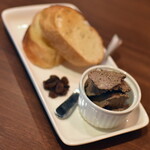 ワインバー バッカス - 地鶏のレバーペースト（バゲット付）（９５０円）２０２５年９月