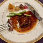 京王プラザホテル - 魚もあってお口直しもあってのメインだったと思います。牛とフォアグラ。