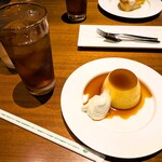 モロゾフ 神戸本店 - カスタードプリン（¥550）とアイスイングリッシュブレックファースト（¥650）